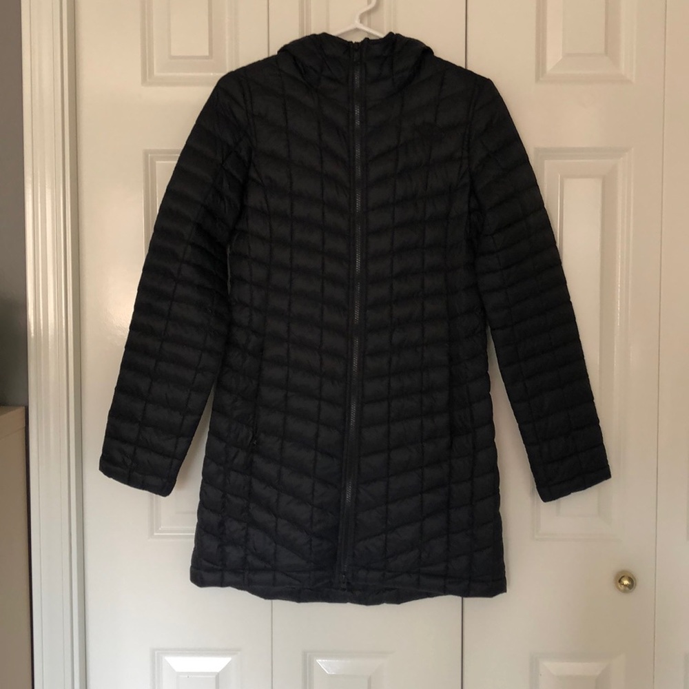 The North Face Zip-Up Rain Coat in Black (NWOT)